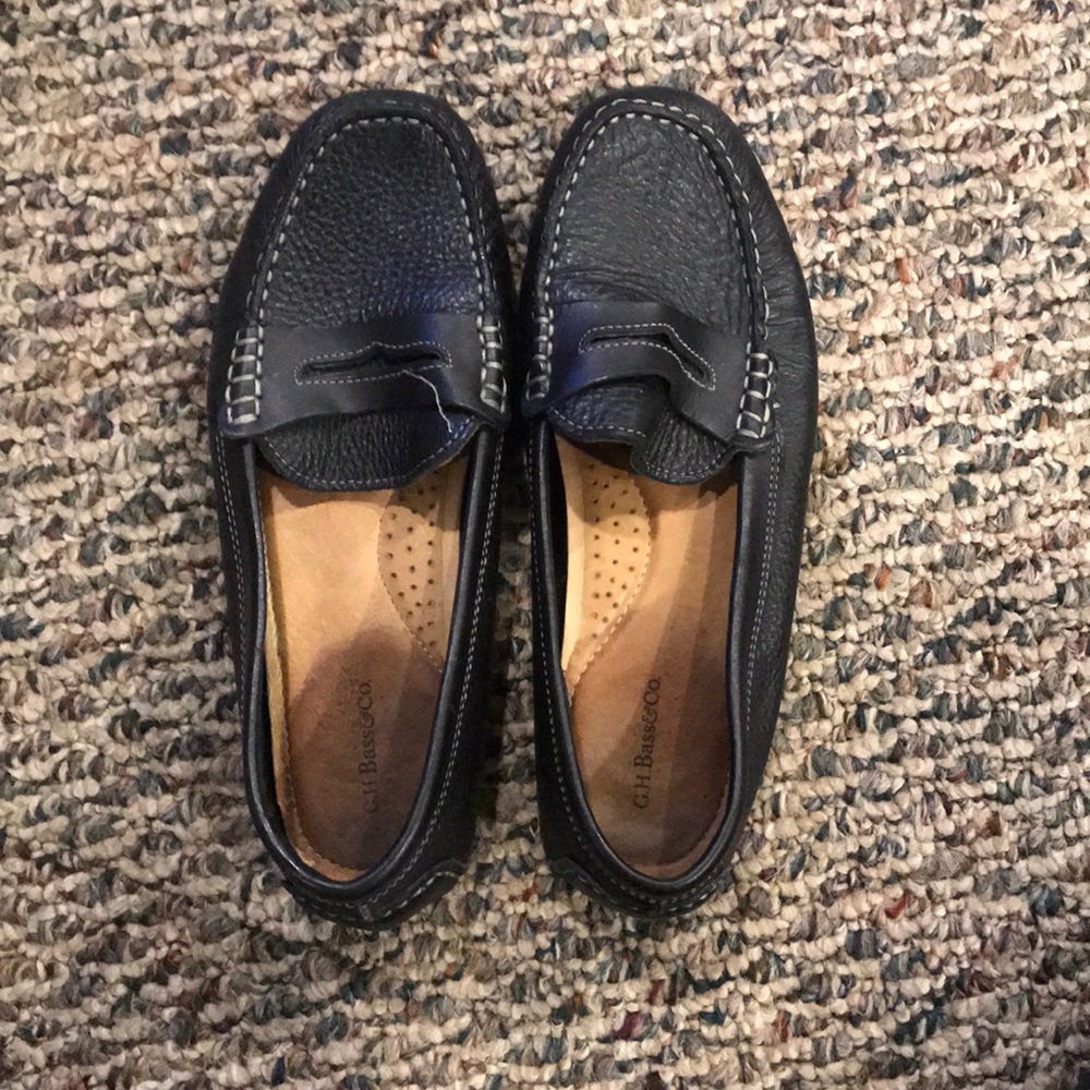 G.H. Bass & Co. black leather women’s loafers